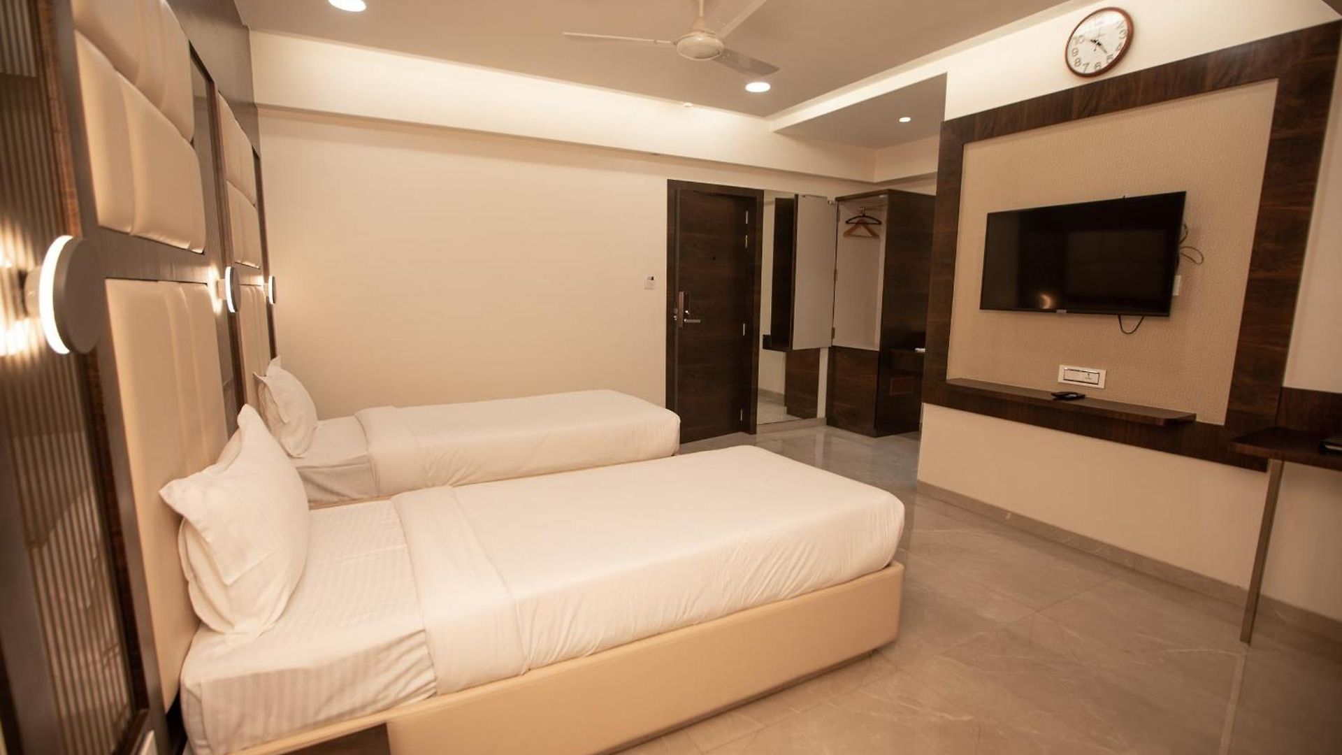 Naaz Executive 3* Mumbai