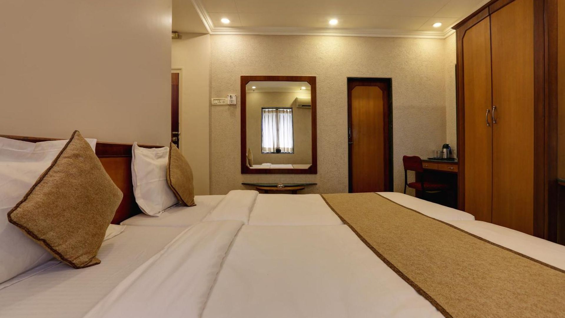 Accord Hotel Mumbai