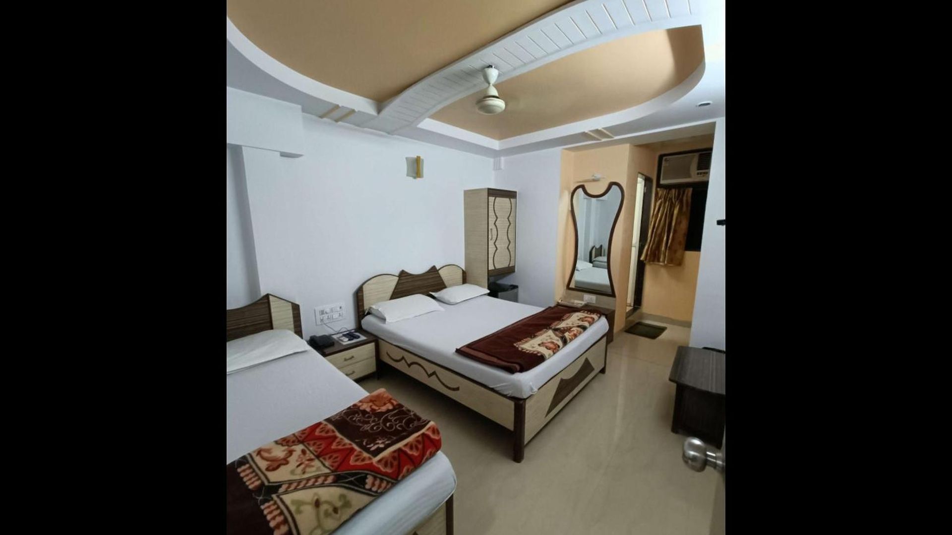 Hotel Broadway Colaba Mumbai