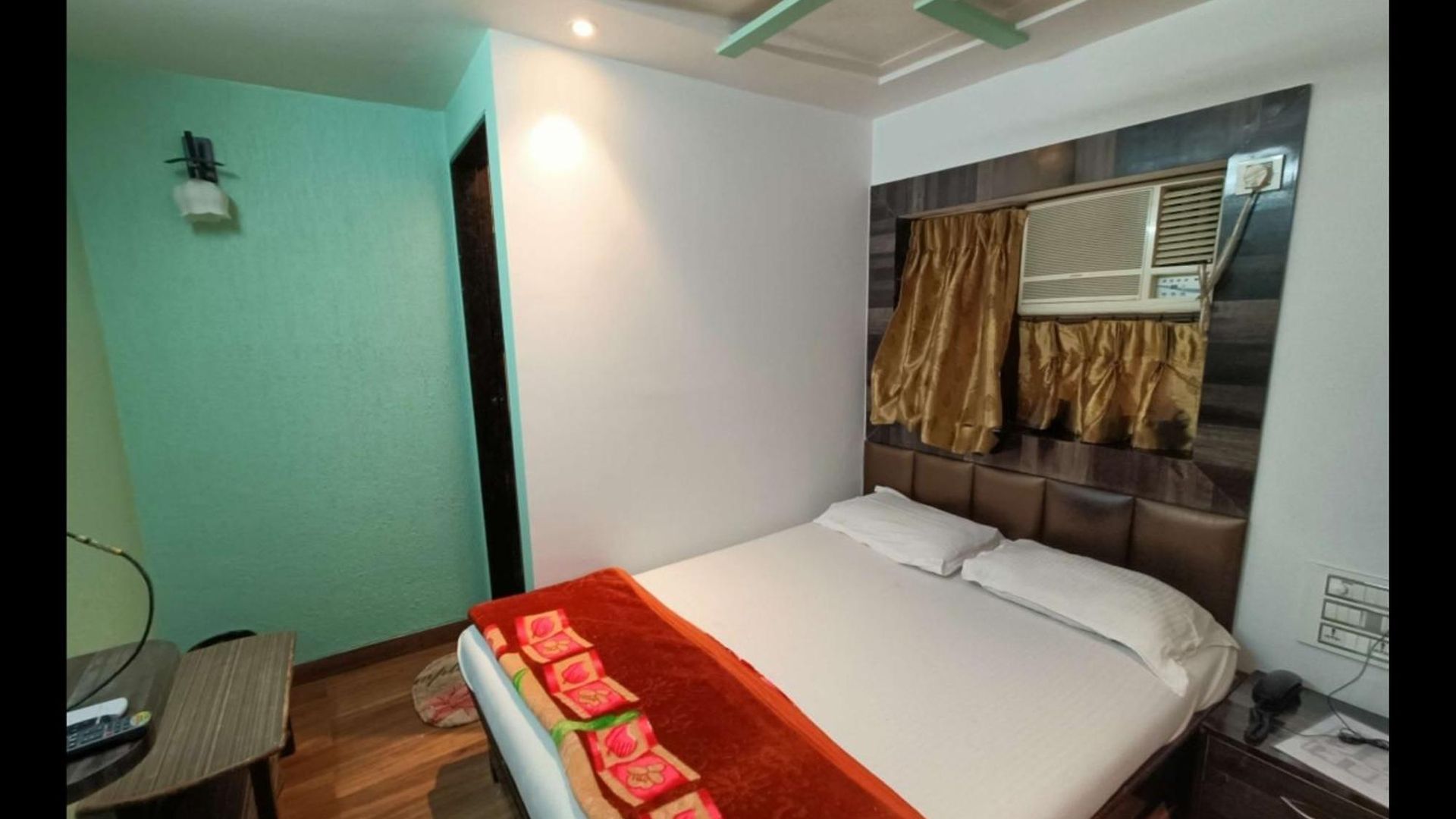 Hotel Broadway Colaba Mumbai