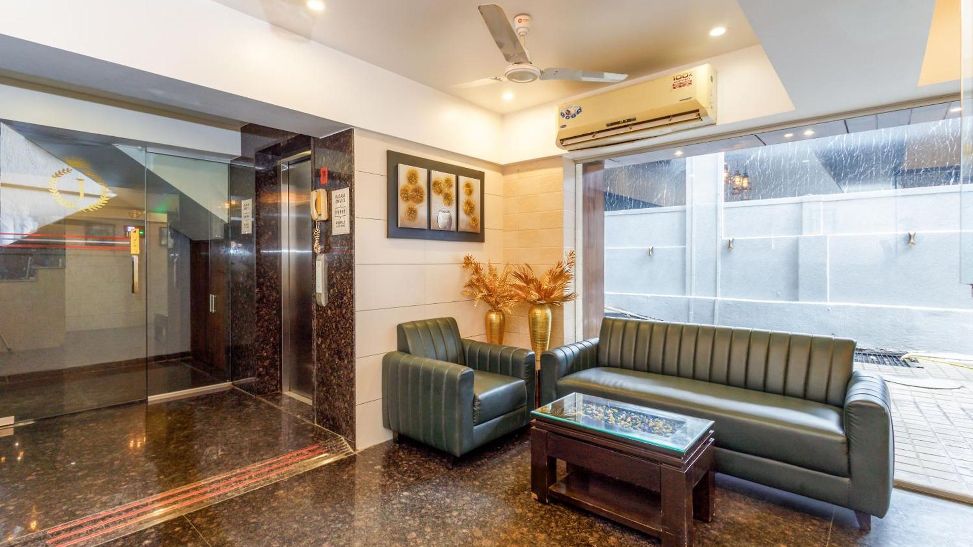 Hotel J And Banquets Mumbai