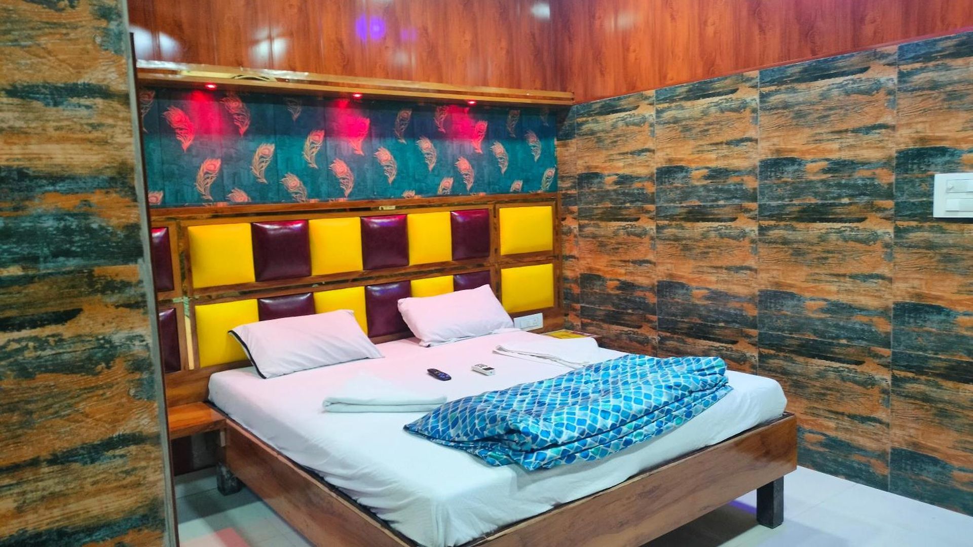 Spring & Love hotel *