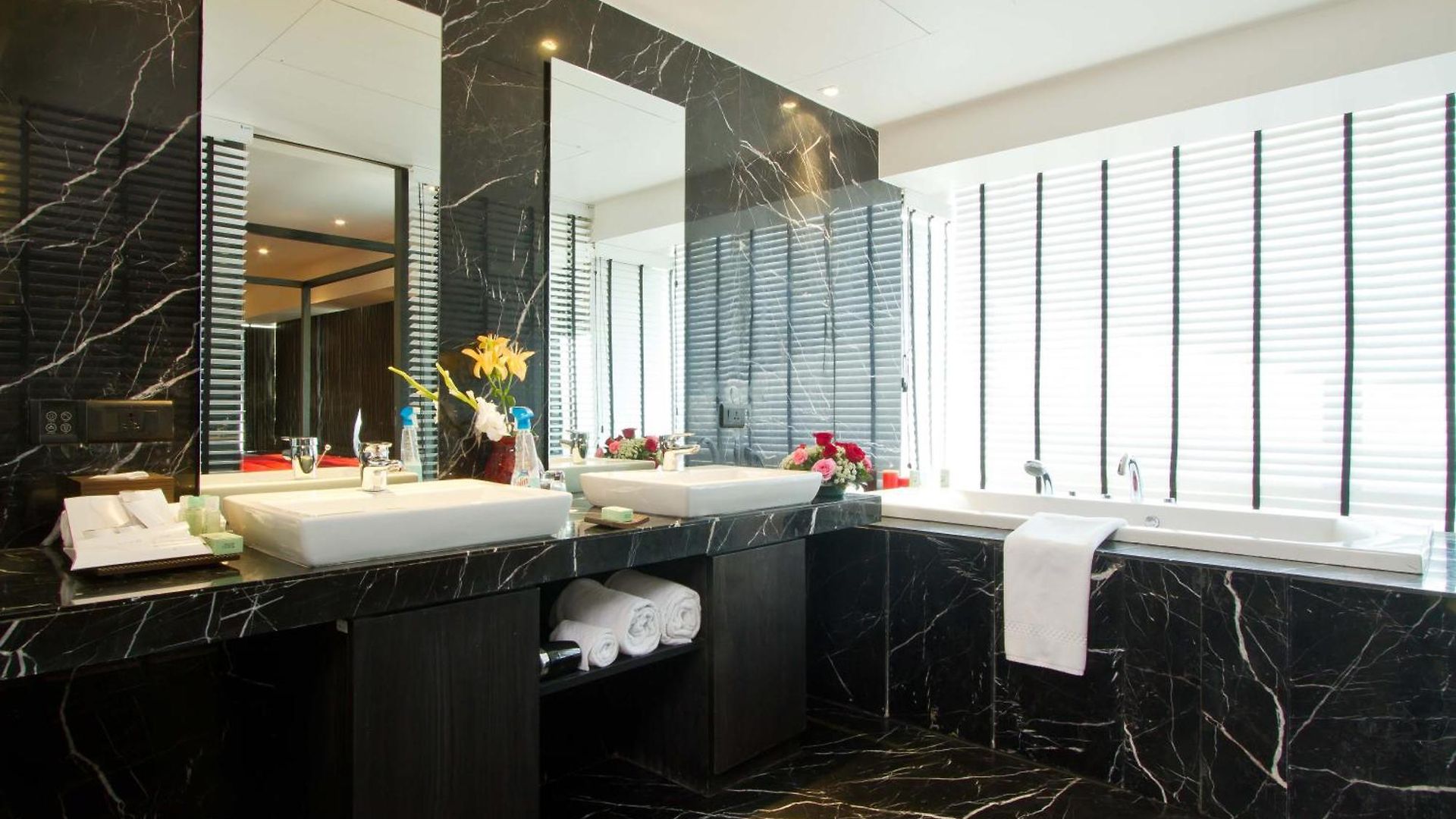 Hotel Svenska Design Andheri Mumbai