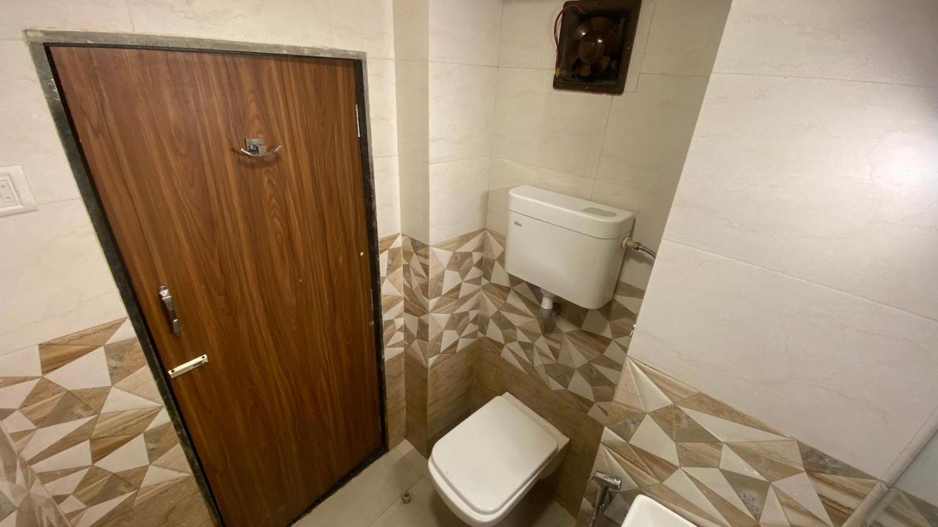 Hotel Jodiya - Near Cst