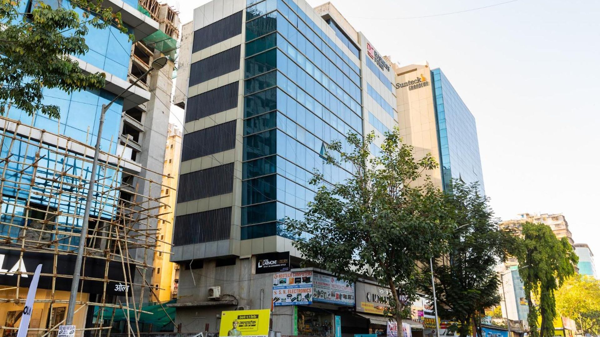 Larmont Luxury Hotel Mumbai