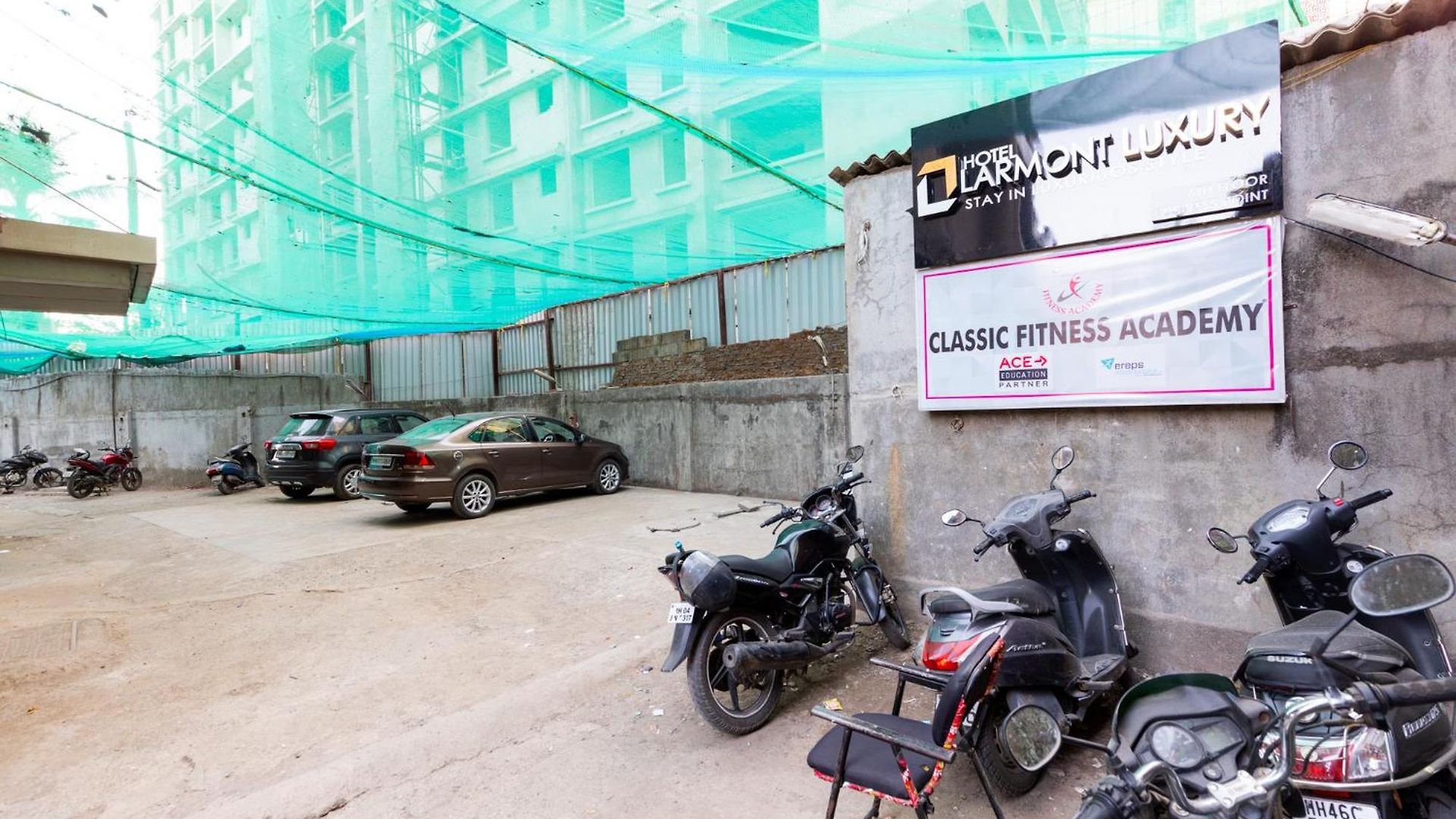 Larmont Luxury Hotel Mumbai