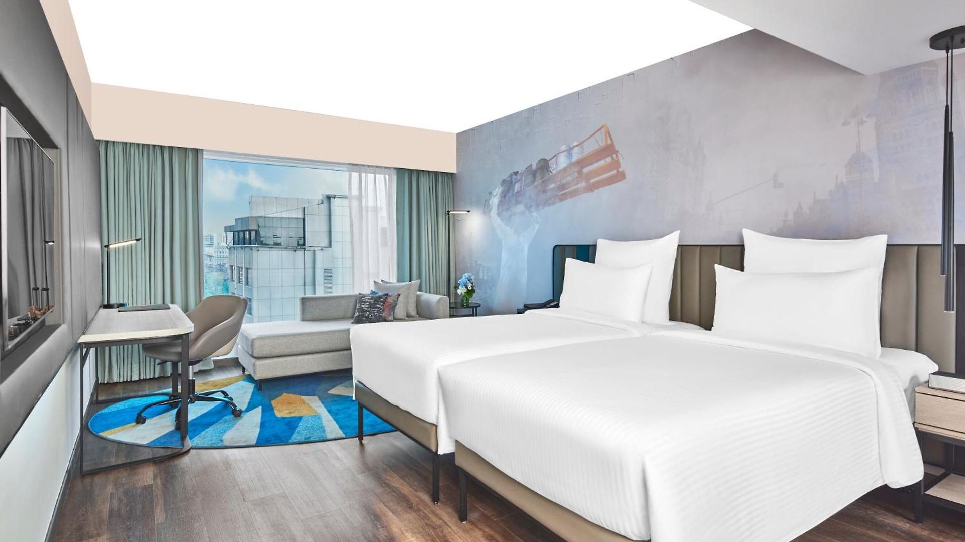 Novotel International Airport Hotel 5*