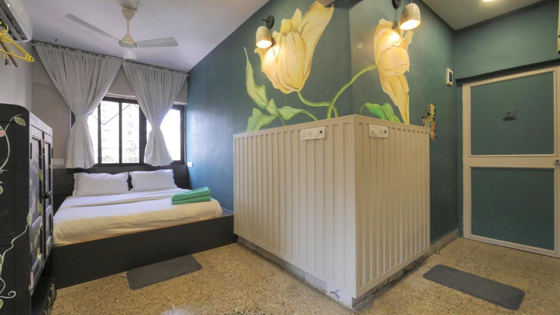 Apartment Queenie - Bandra West *