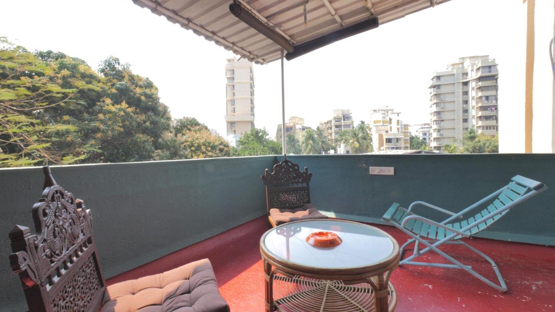 Queenie - Bandra West Mumbai