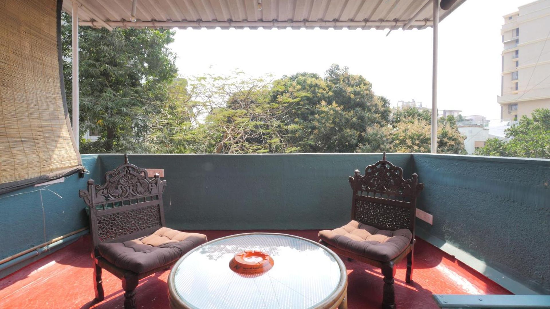 Apartment Queenie - Bandra West