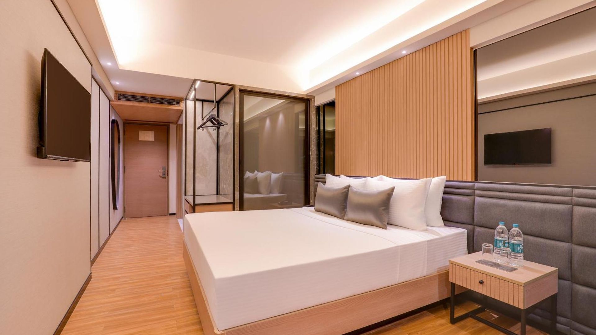 Lemon Tree Premier, Malad, Hotel 4*