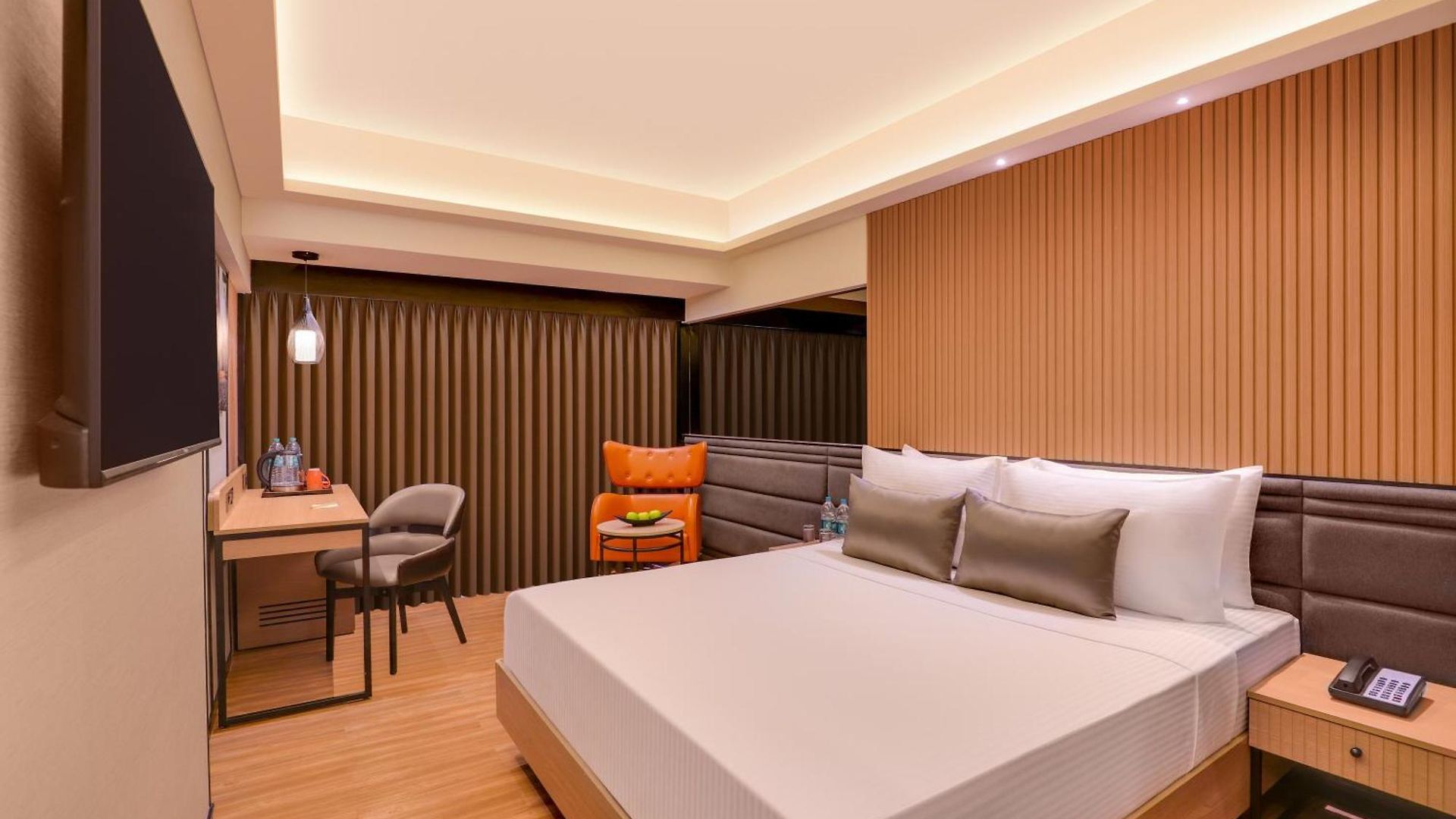 Lemon Tree Premier, Malad, Hotel