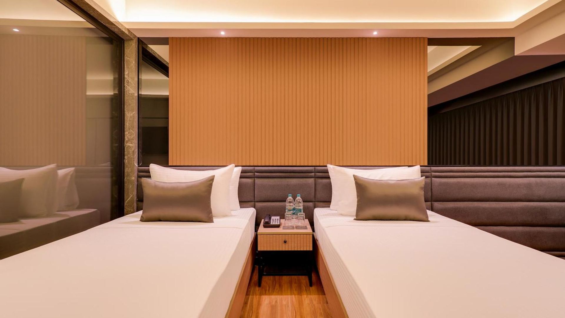 Lemon Tree Premier, Malad, 4* Mumbai