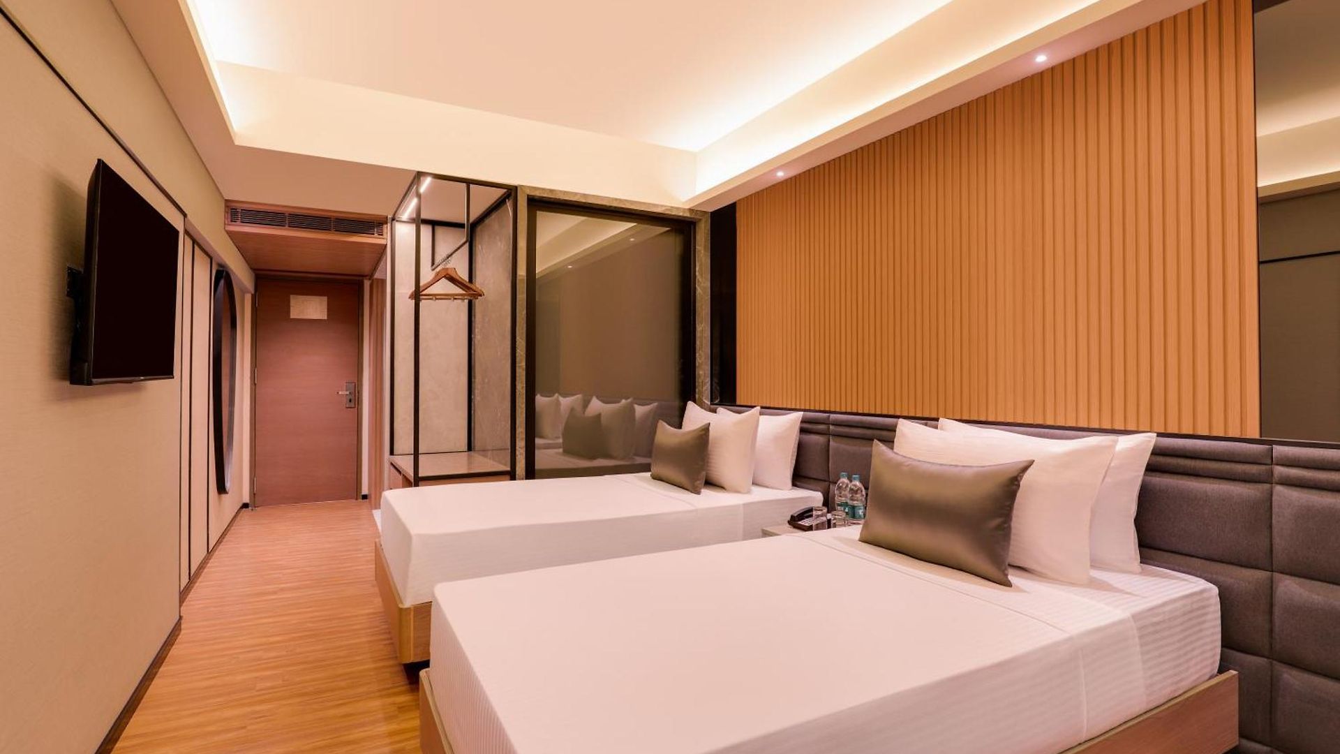 Lemon Tree Premier, Malad, Mumbai