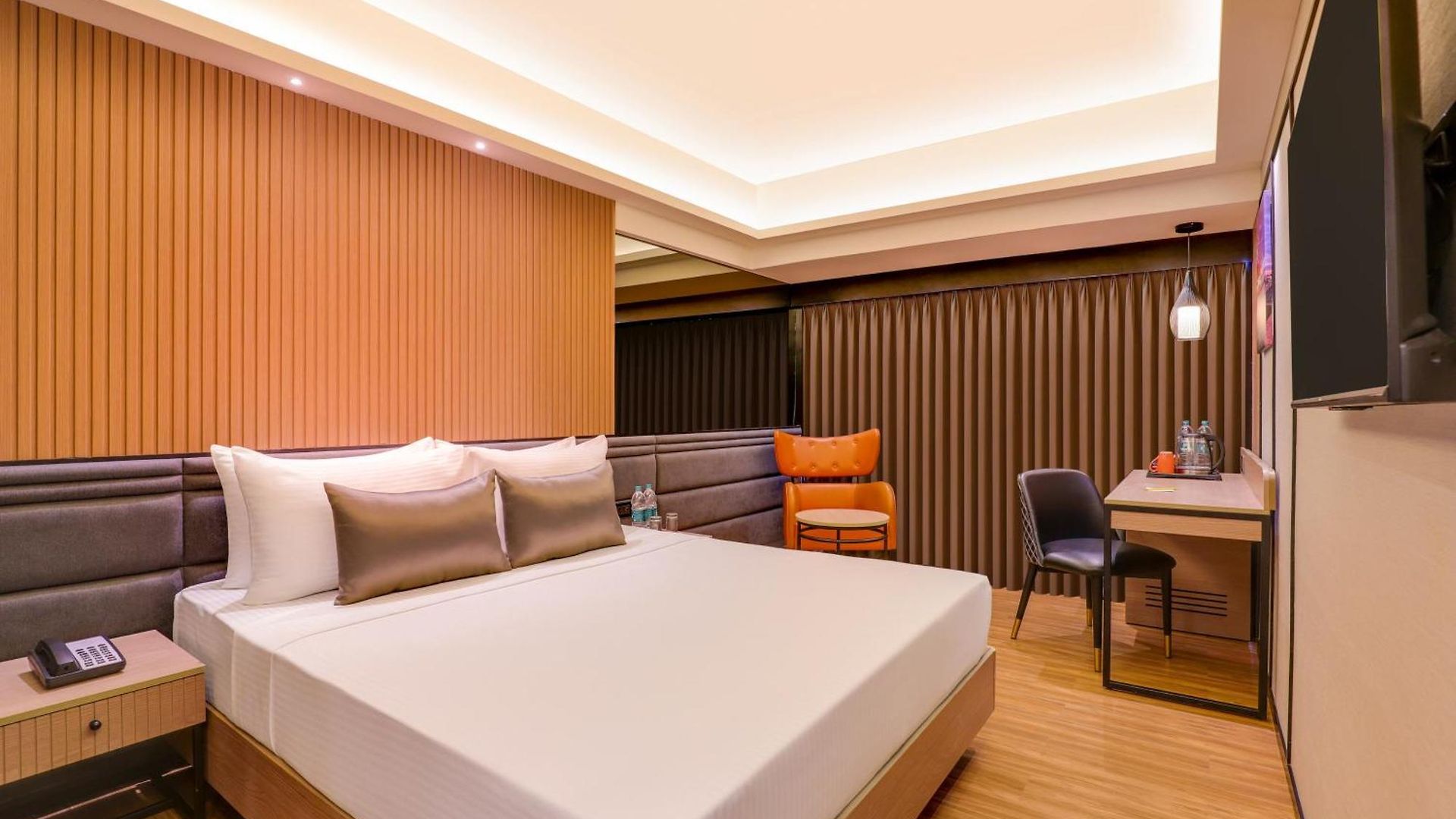 Hotel Lemon Tree Premier, Malad, Mumbai