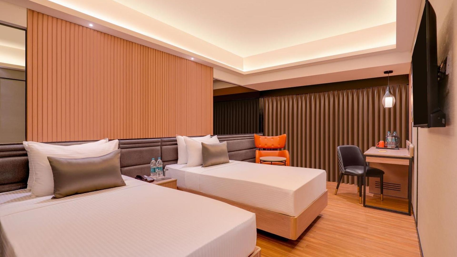 Lemon Tree Premier, Malad,