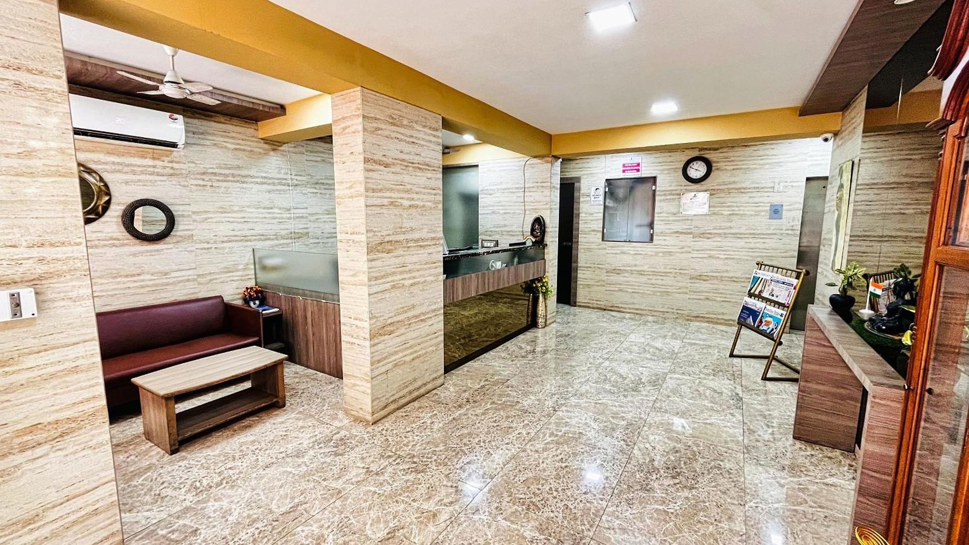Maxxvalue - Service Marol Apartment *
