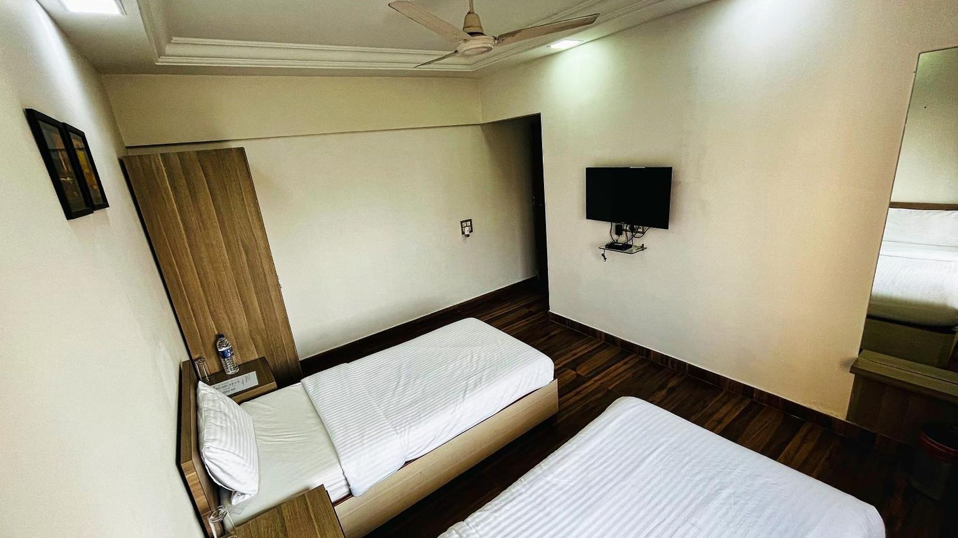 Maxxvalue - Service Marol * Mumbai