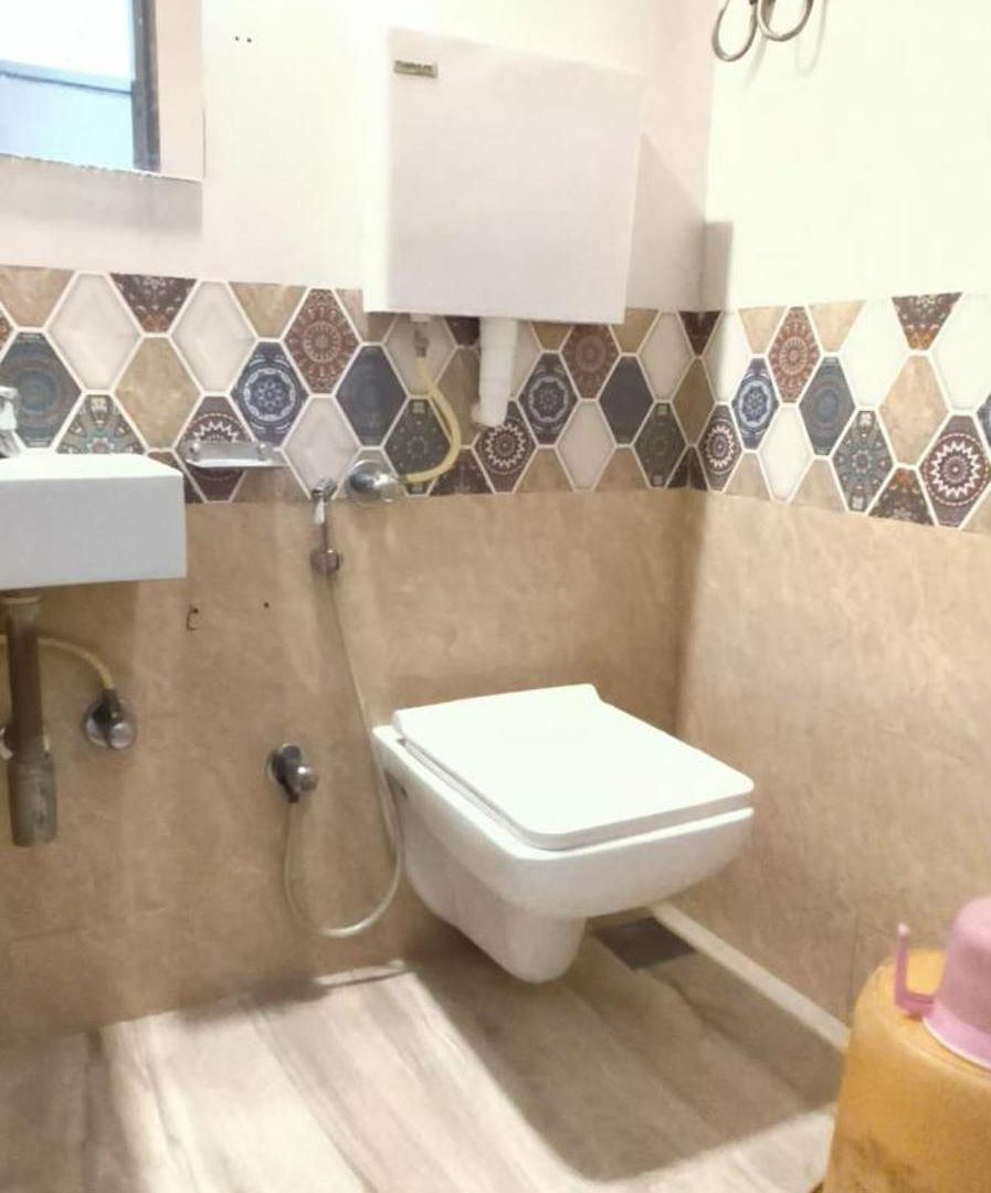 Almas 24 Aircondition Hostel