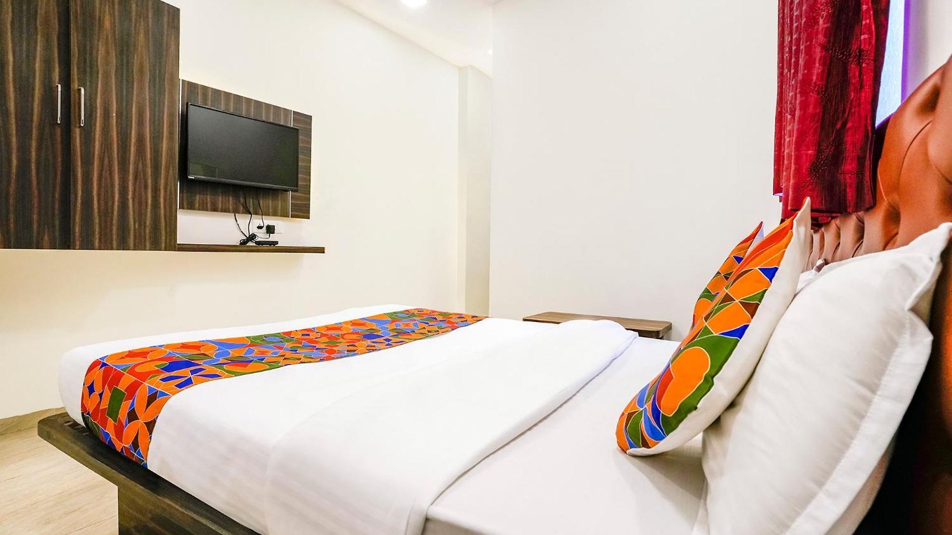 Hotel Via View 3*