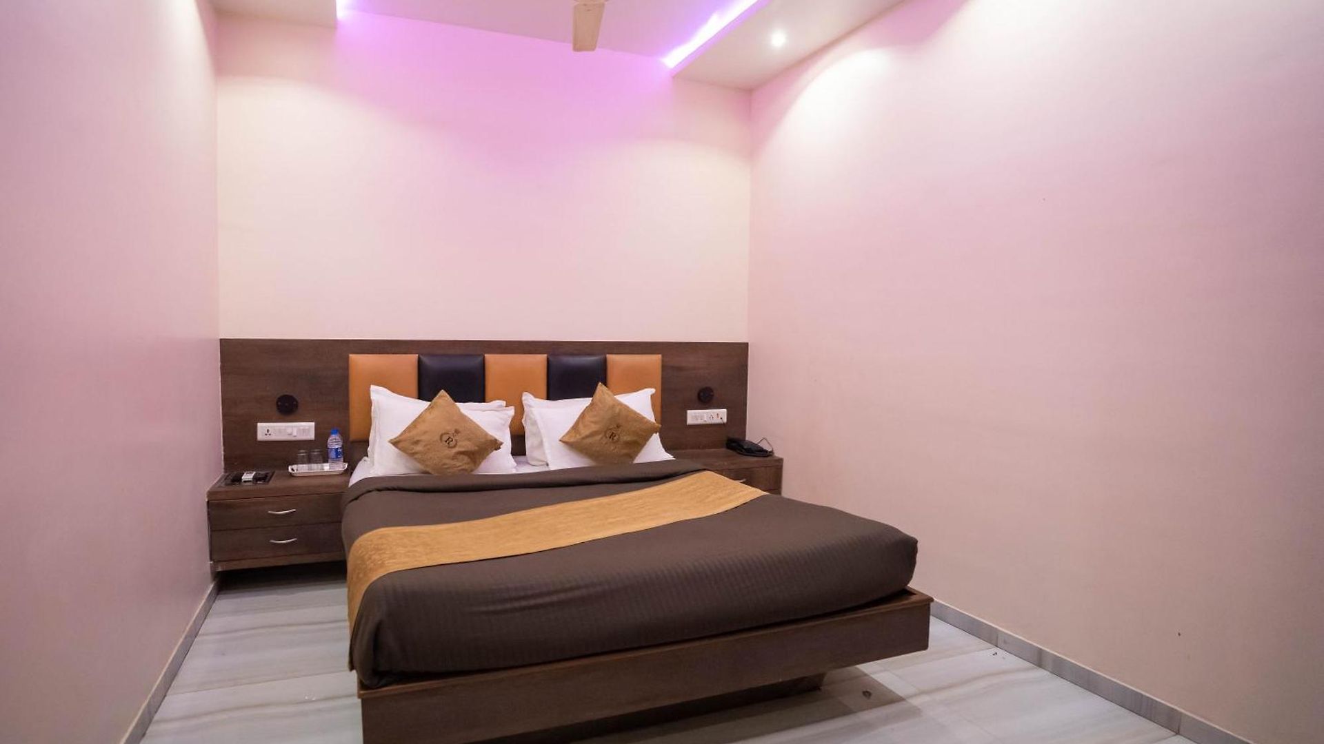 Royce Executive Near Us Consulate, Bandra Kurla Complex 3*