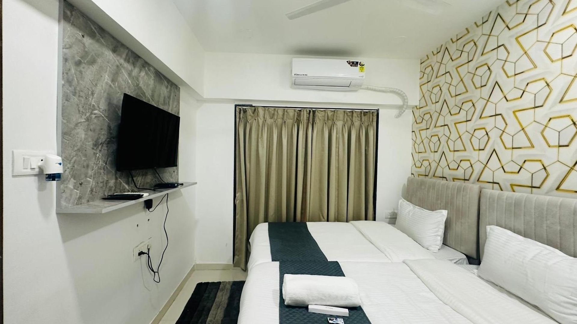 Astha Powai Service Homestay Mumbai