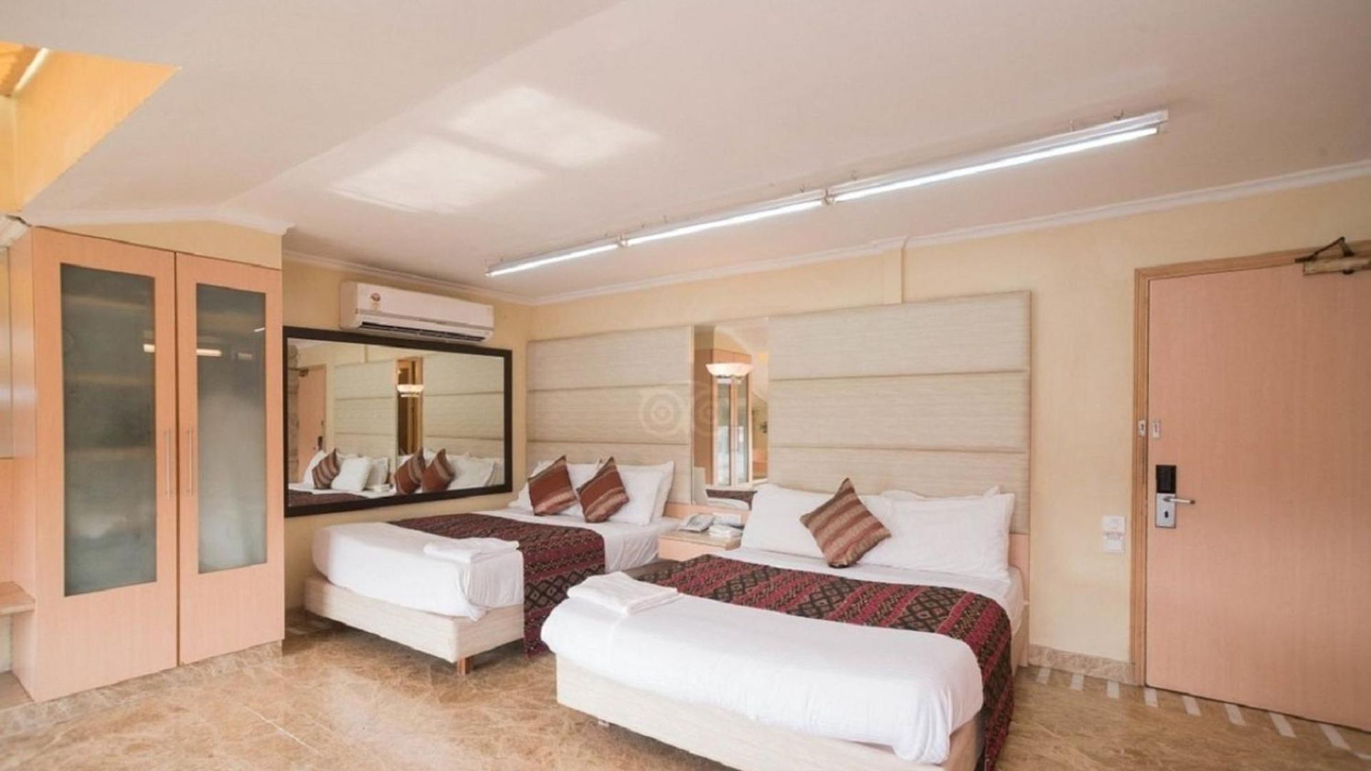 Regent Hotel 3*