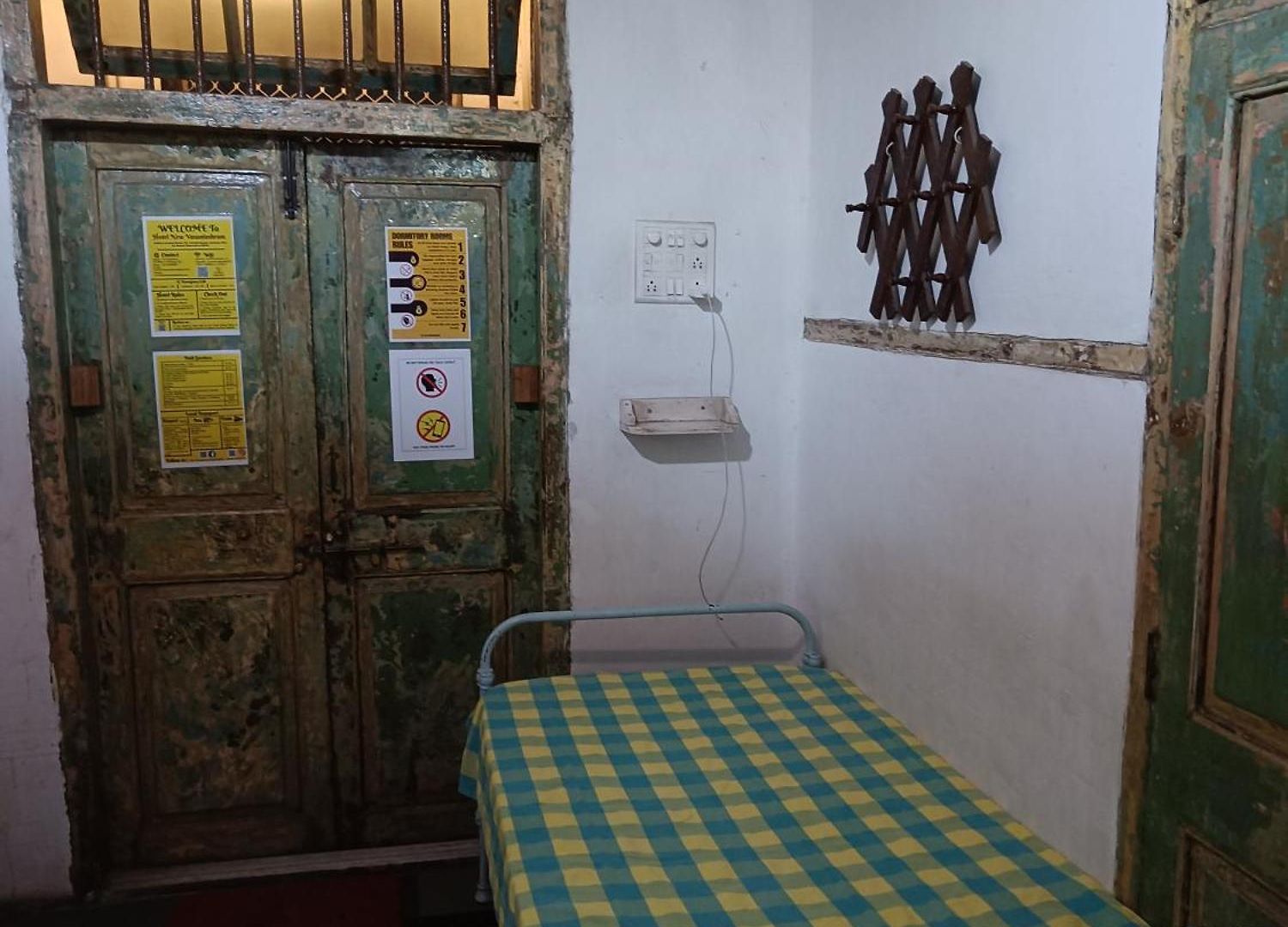 Hostel Vasantashram Cst Mumbai, Free Wifi With 1940s Retro Vibe Mumbai