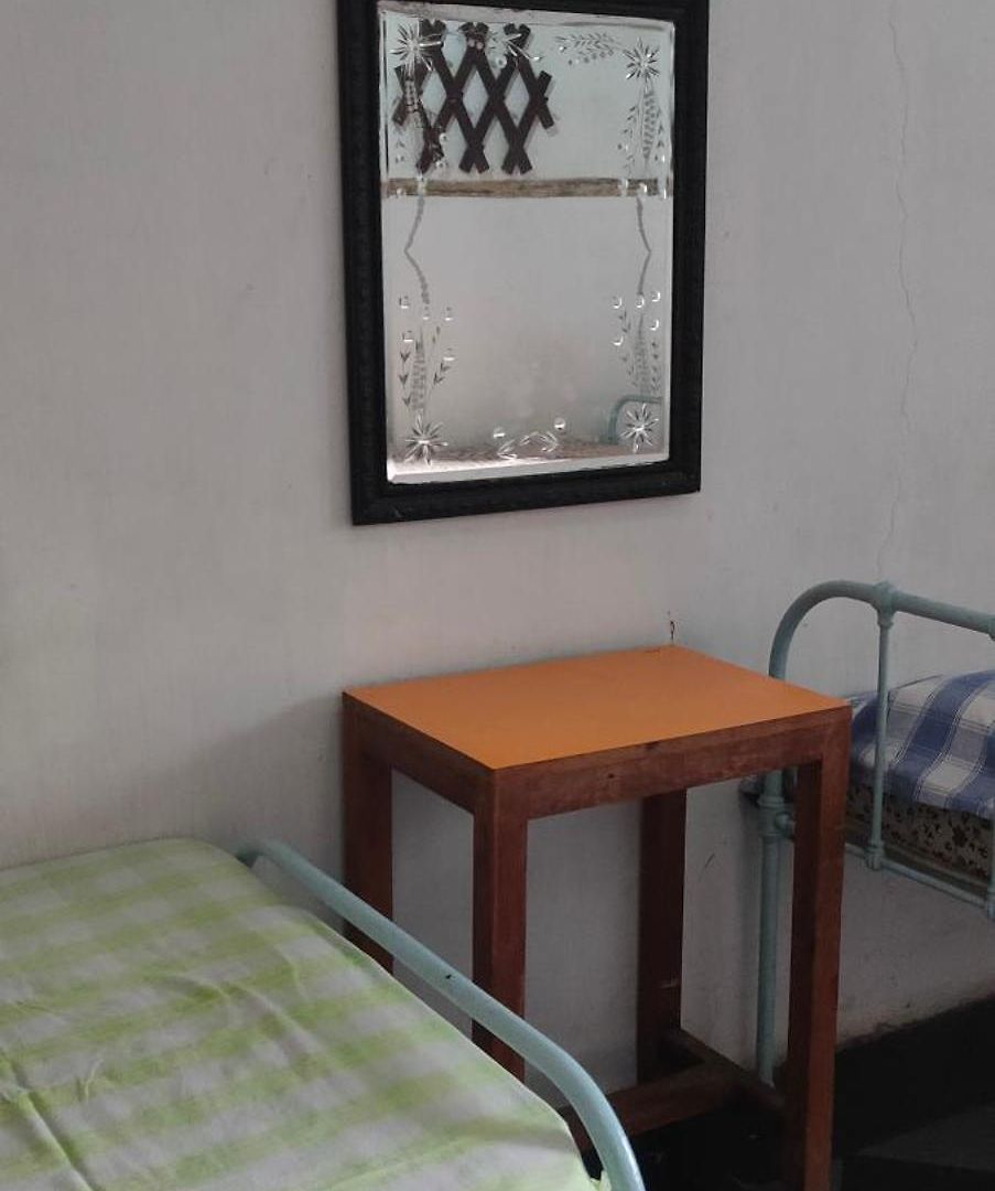 Hostel Vasantashram Cst Mumbai, Free Wifi With 1940s Retro Vibe