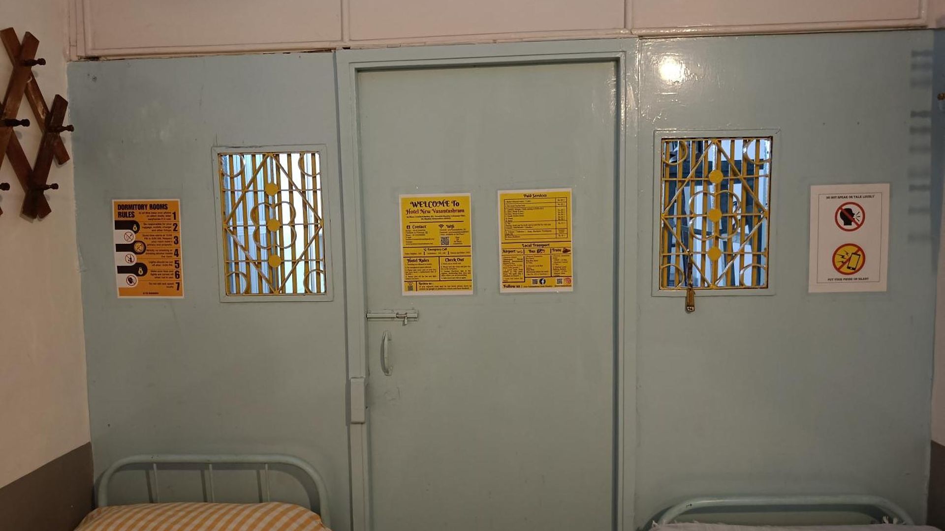 Hostel Vasantashram Cst Mumbai, Free Wifi With 1940s Retro Vibe *