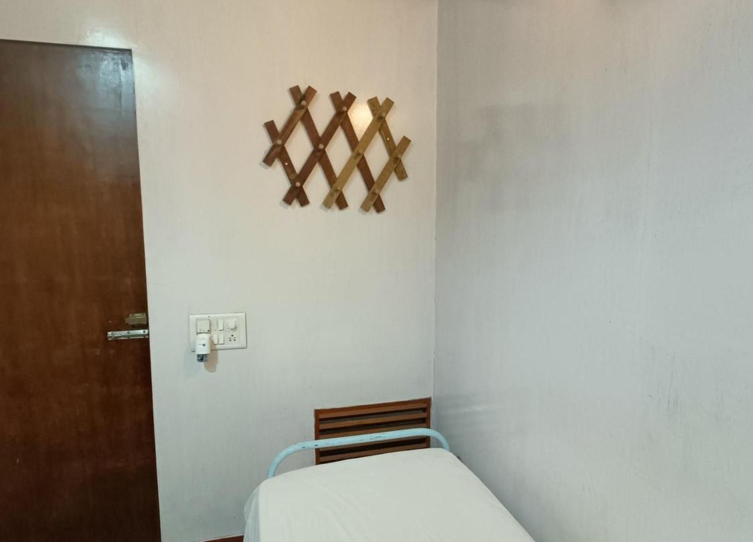 Hostel Vasantashram Cst Mumbai, Free Wifi With 1940s Retro Vibe *