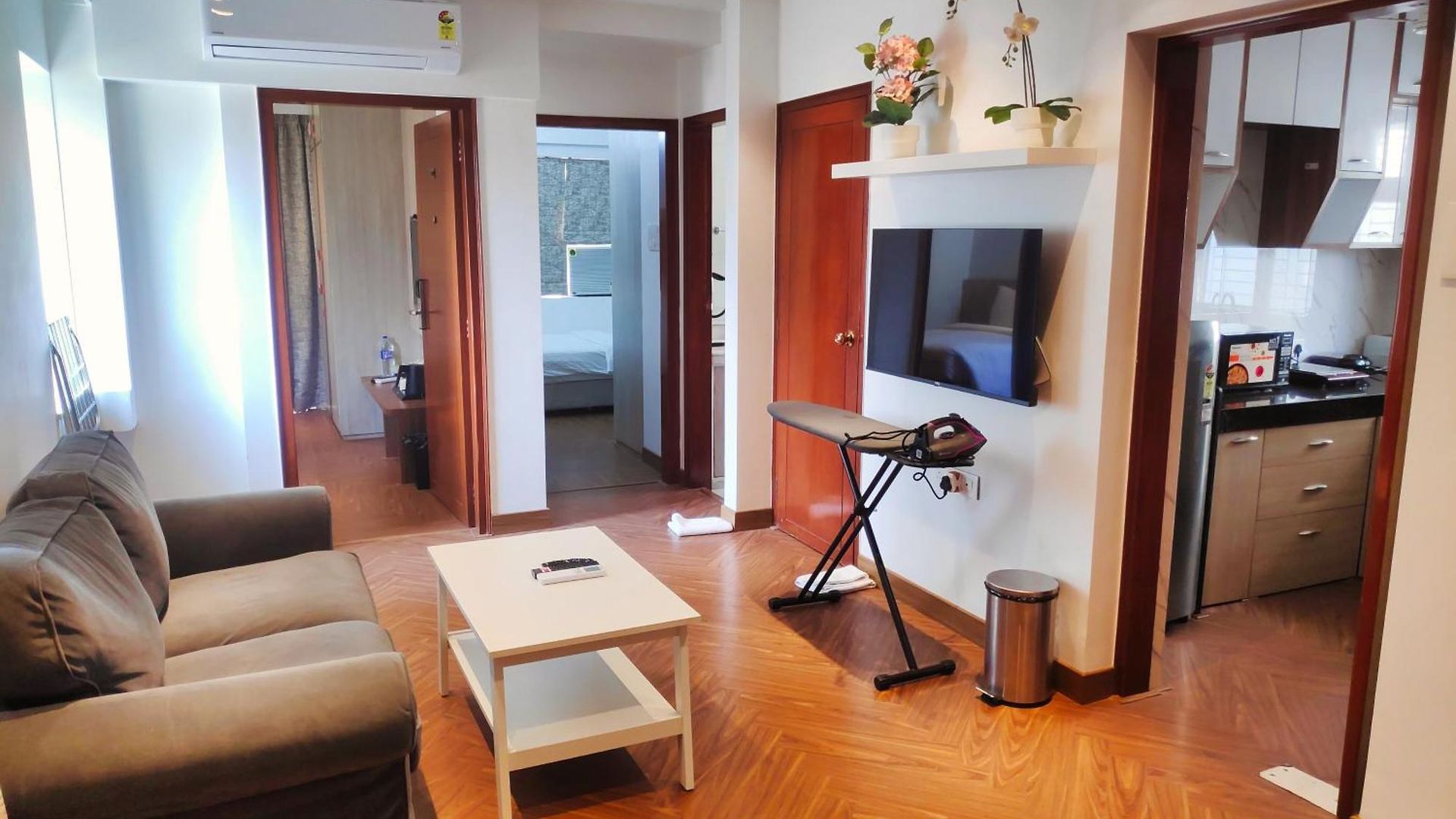 Apartment White House By Maxxvalue Service Bandra