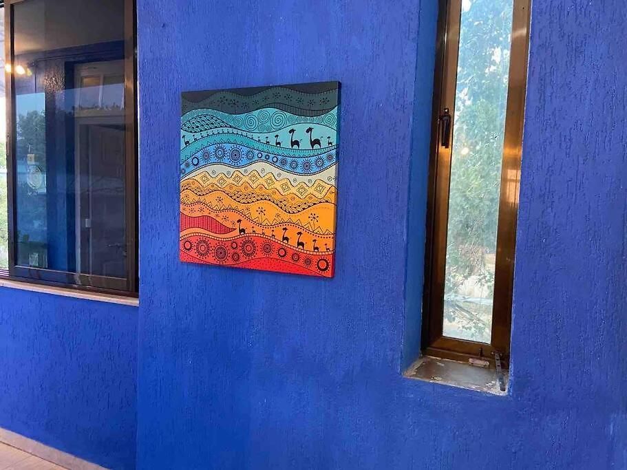 Rahat Manzil- The Old Warm Charm 2 Bedroom In Khar West By Connekt Homes