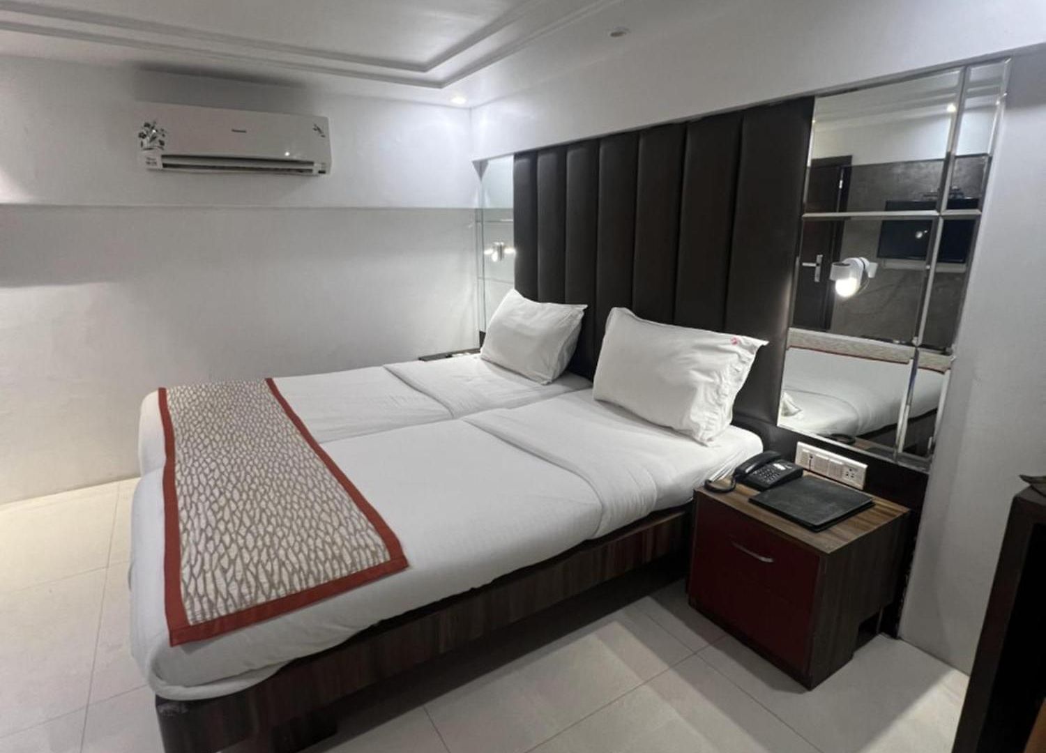 Supreme - Cuffe Parade Hotel Mumbai