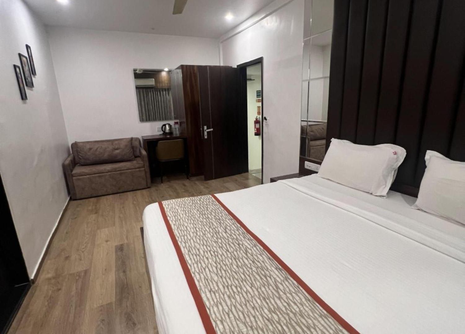 Supreme - Cuffe Parade Hotel Mumbai