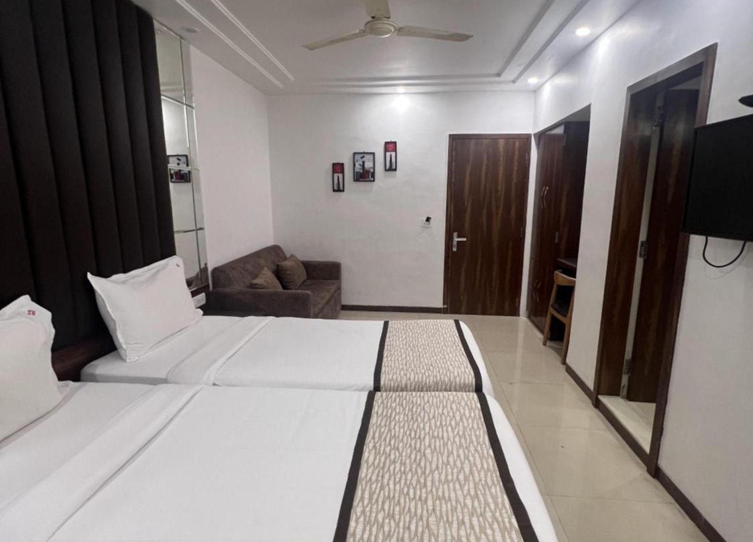 Hotel Supreme - Cuffe Parade 3*
