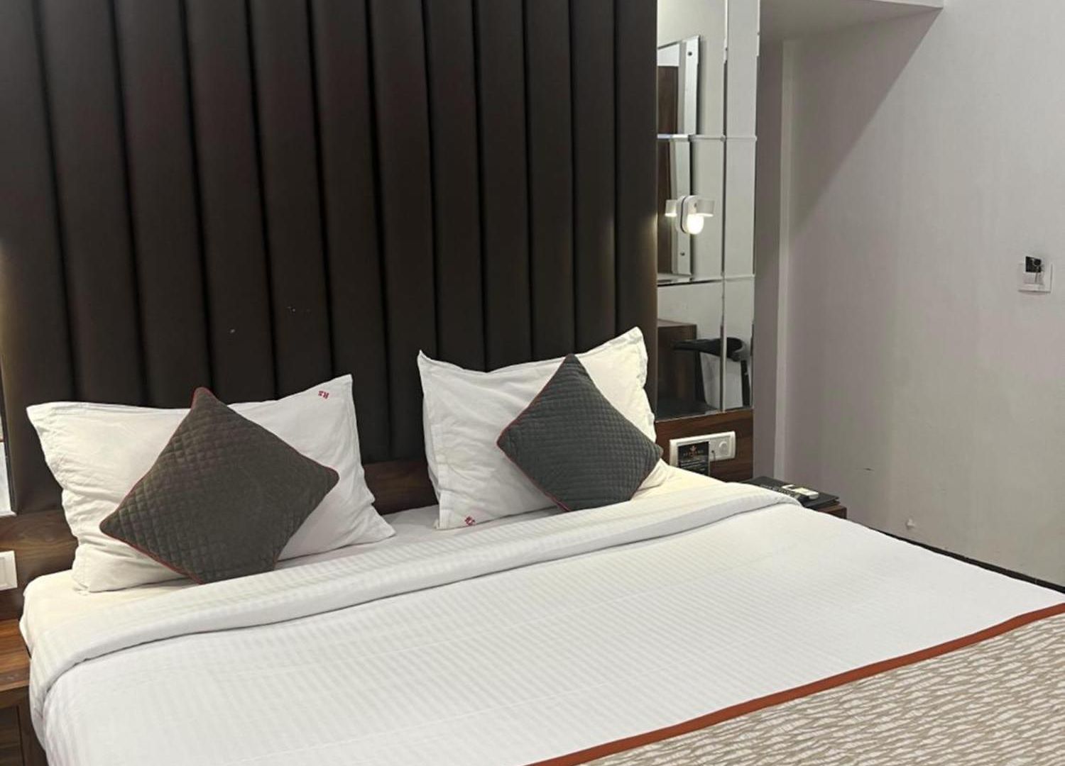 Supreme - Cuffe Parade Hotel