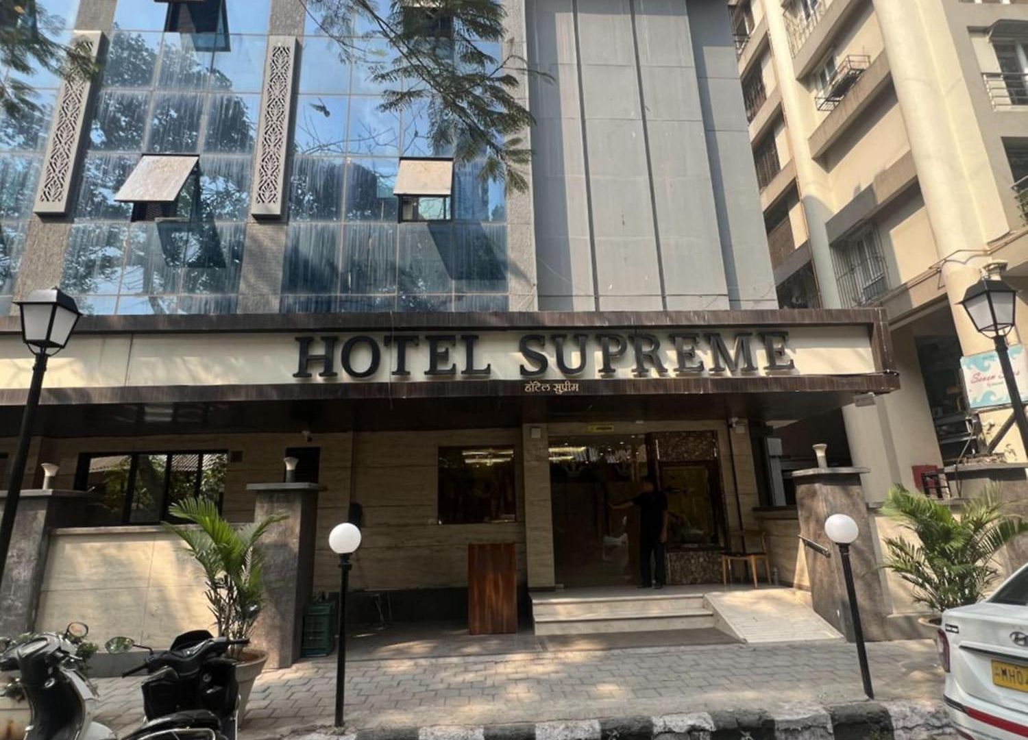Supreme - Cuffe Parade Hotel 3*