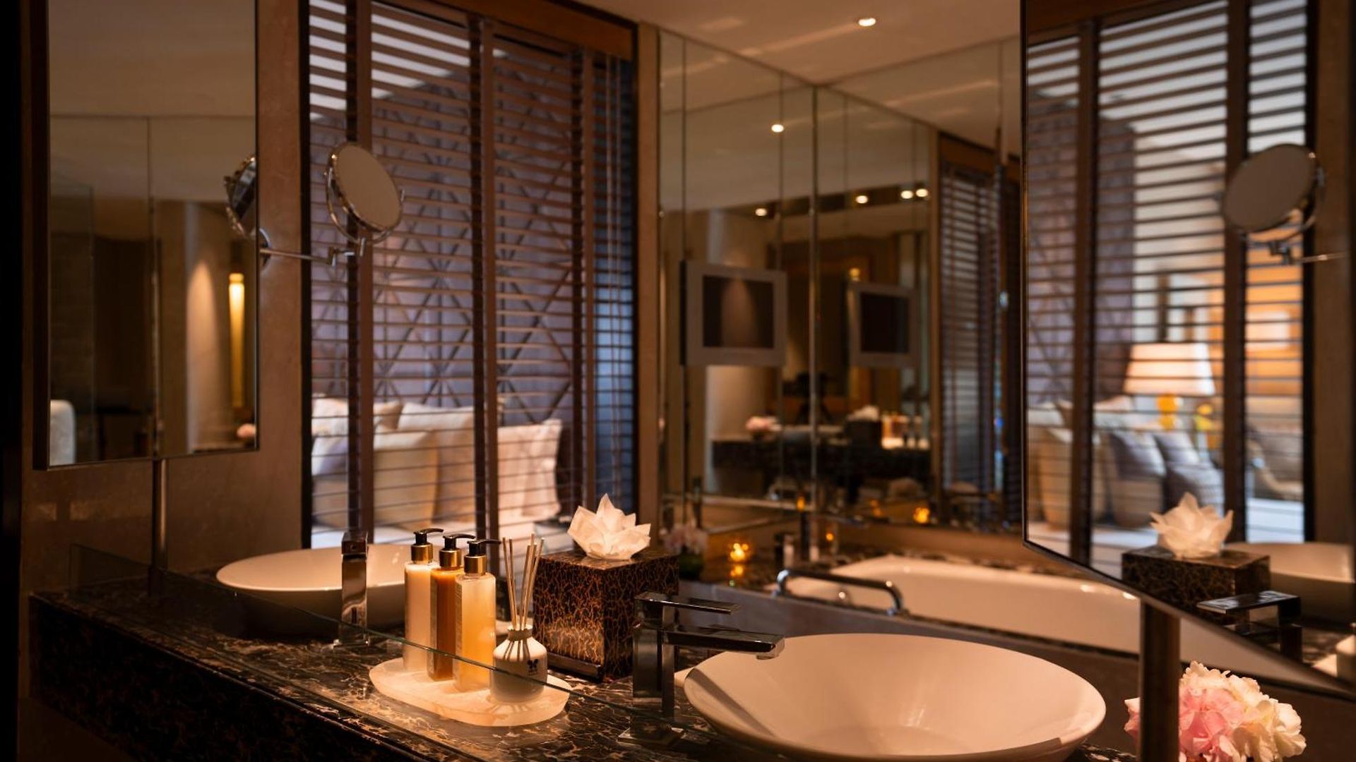 Hotel Taj Lands End Mumbai