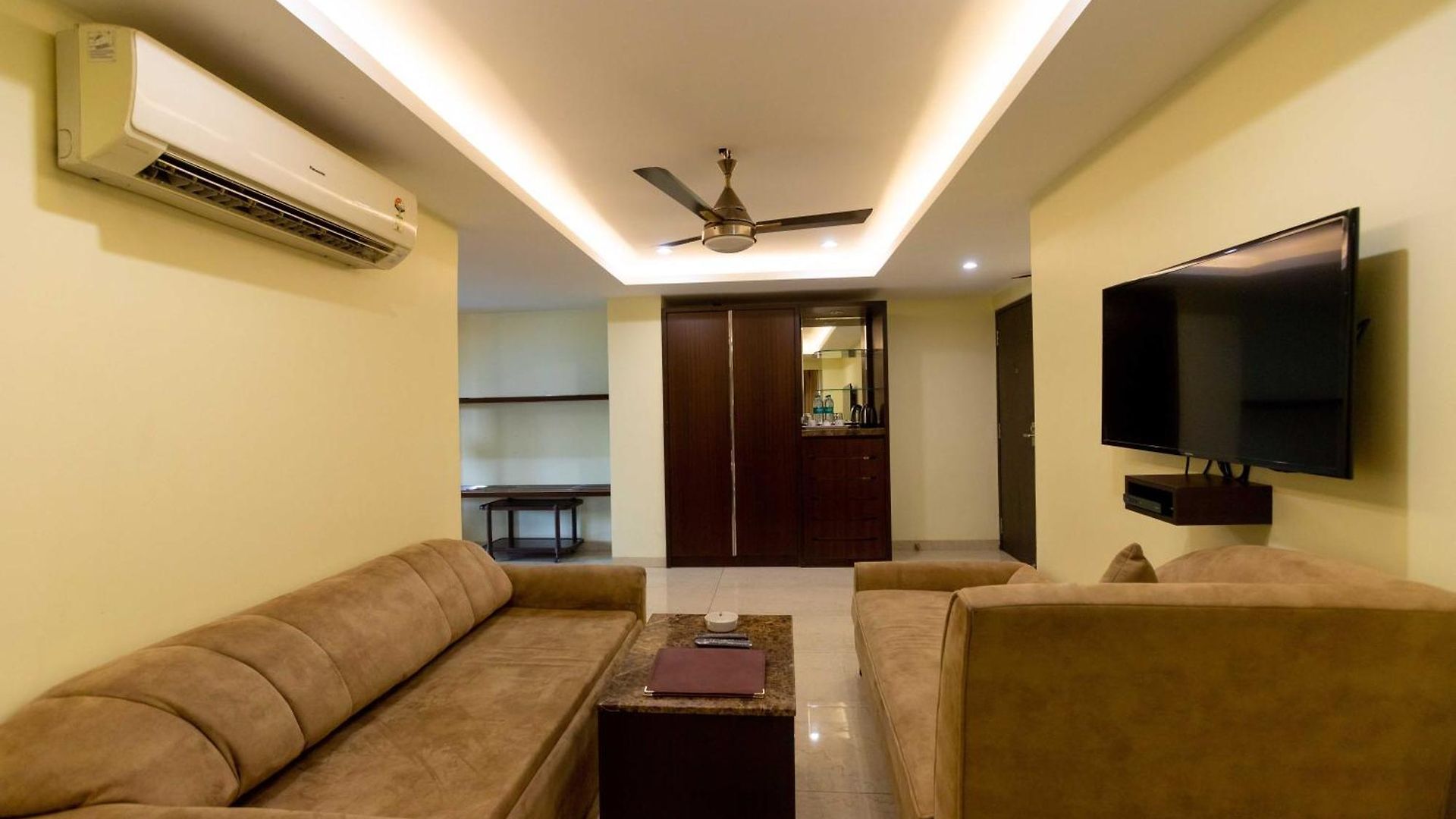 Hotel Godwin - Colaba Mumbai