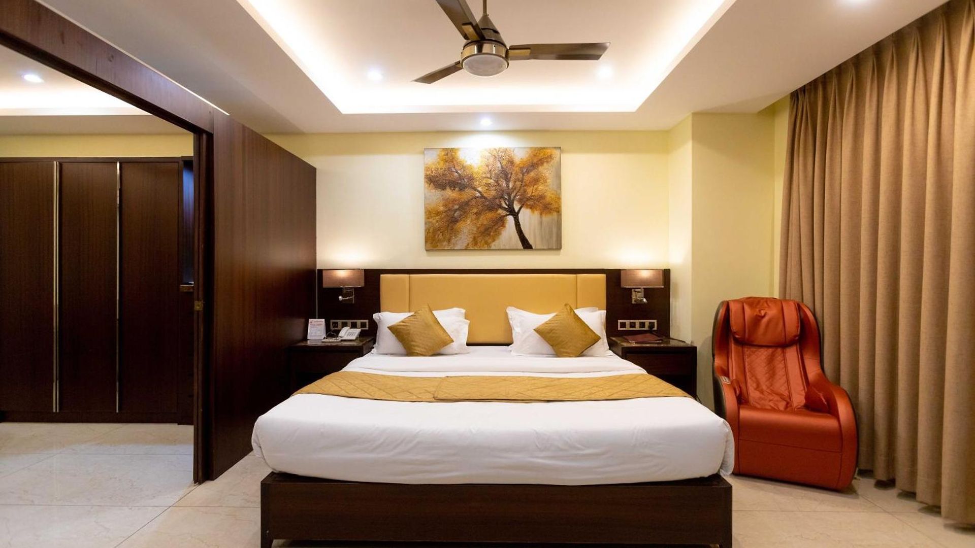 Hotel Godwin - Colaba Mumbai