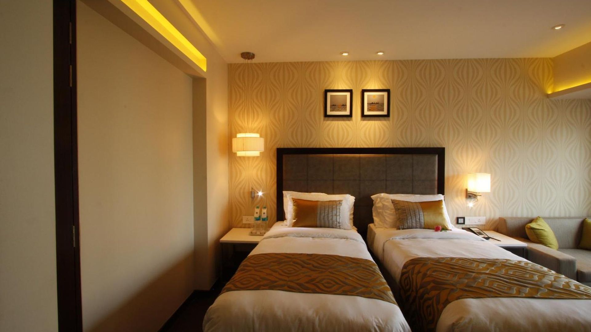 Hotel The Sahil