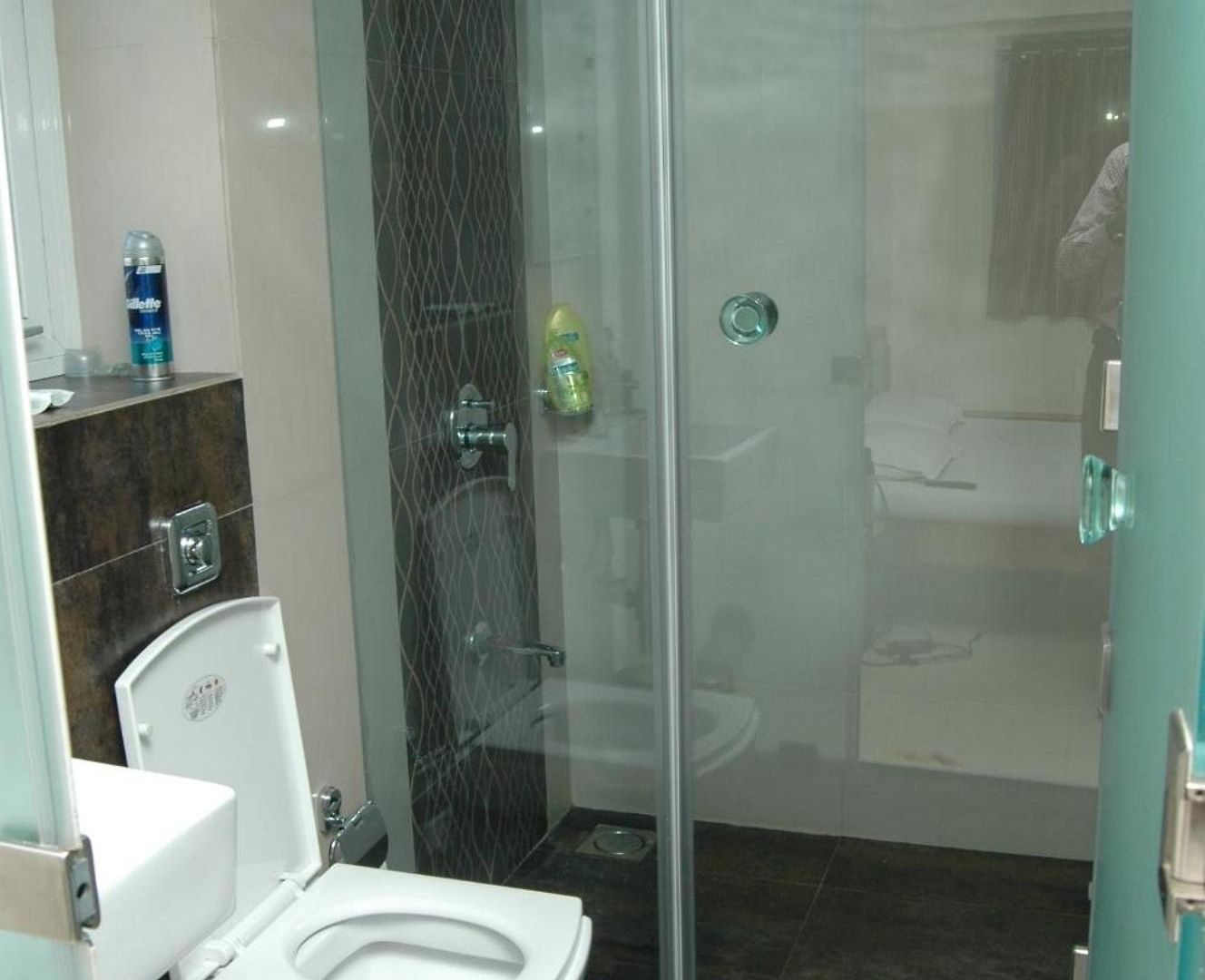 Hotel Causeway, Colaba