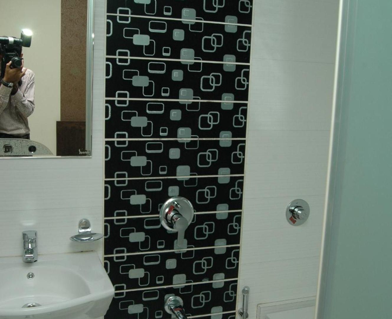 Hotel Causeway, Colaba Mumbai