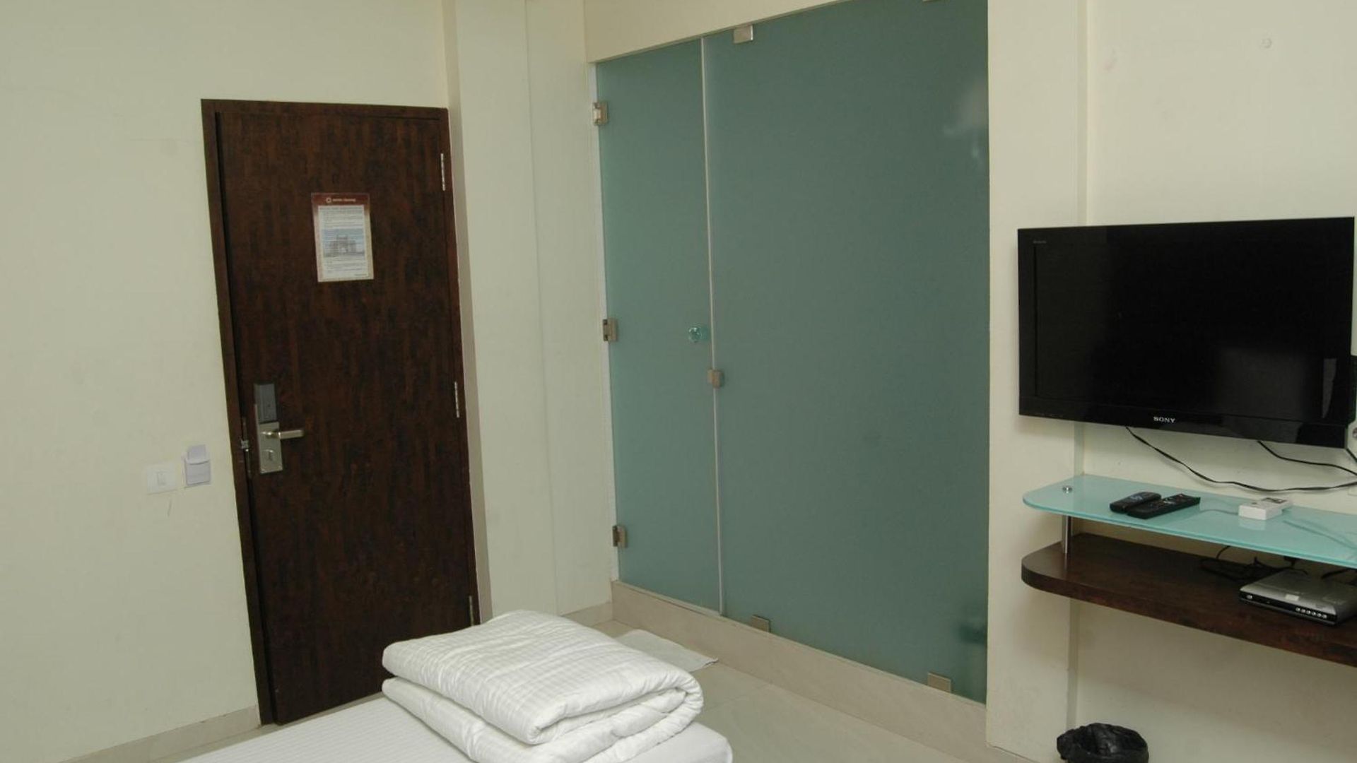 Hotel Causeway, Colaba *