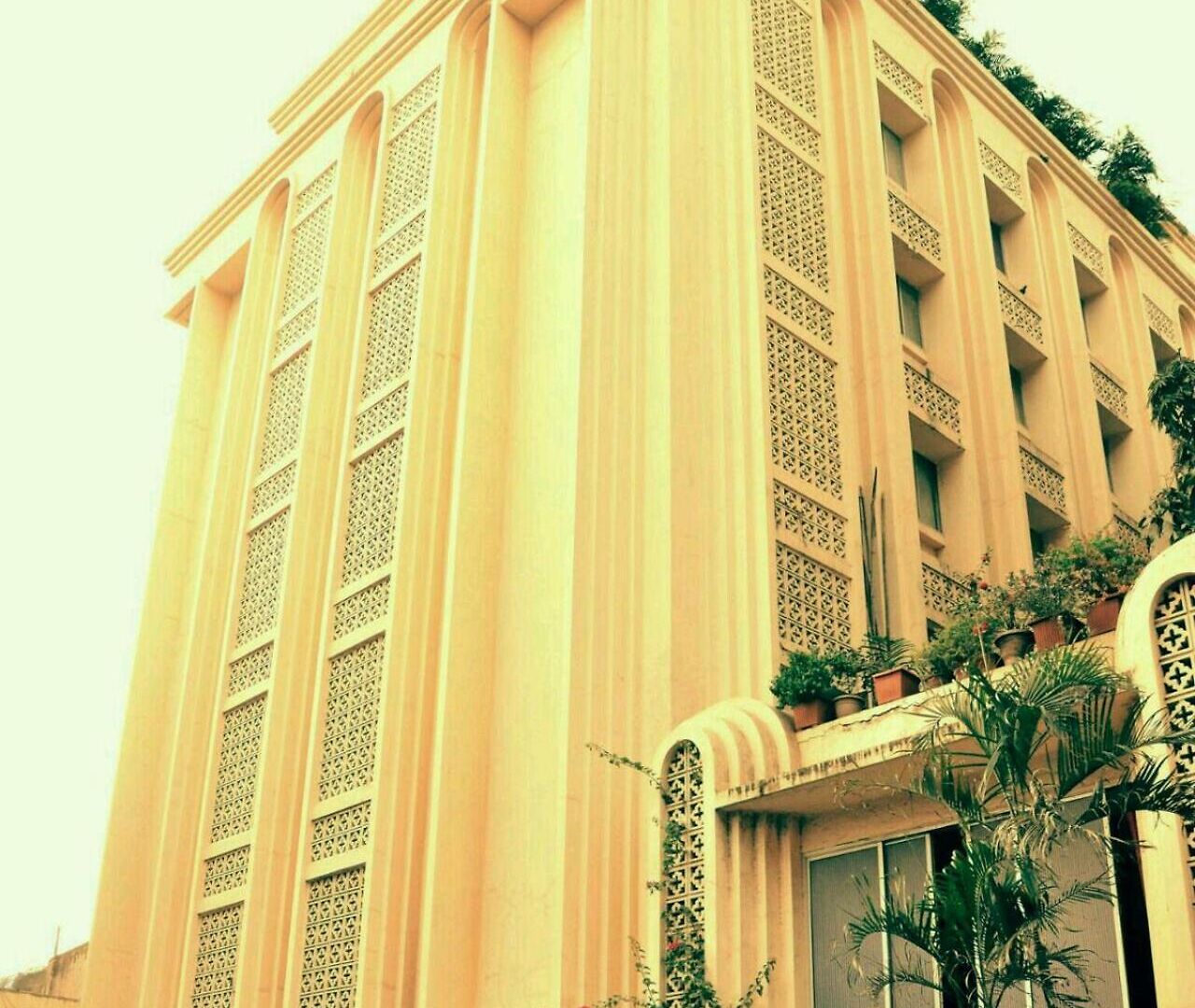 Hotel Mogul Palace - Near Masjid Bunder Mumbai