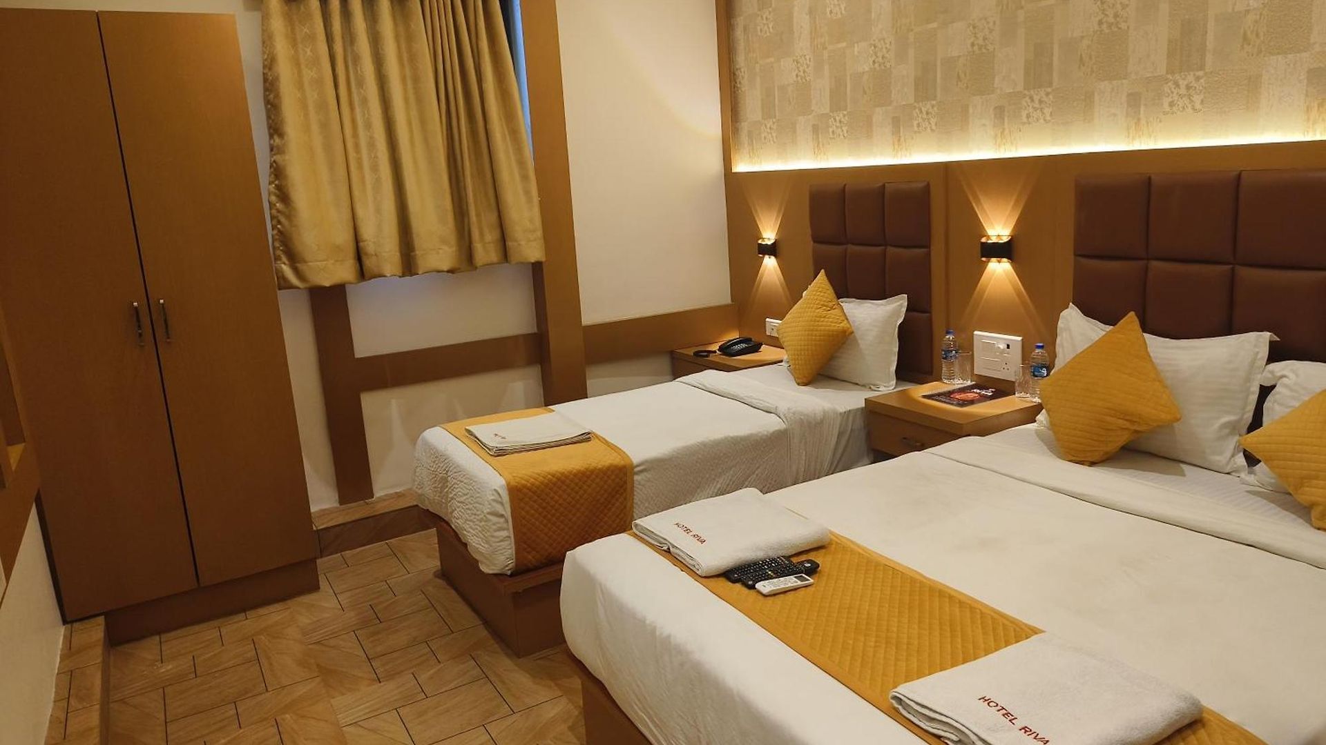Hotel Riva International Goregaon- Near Nesco 3*