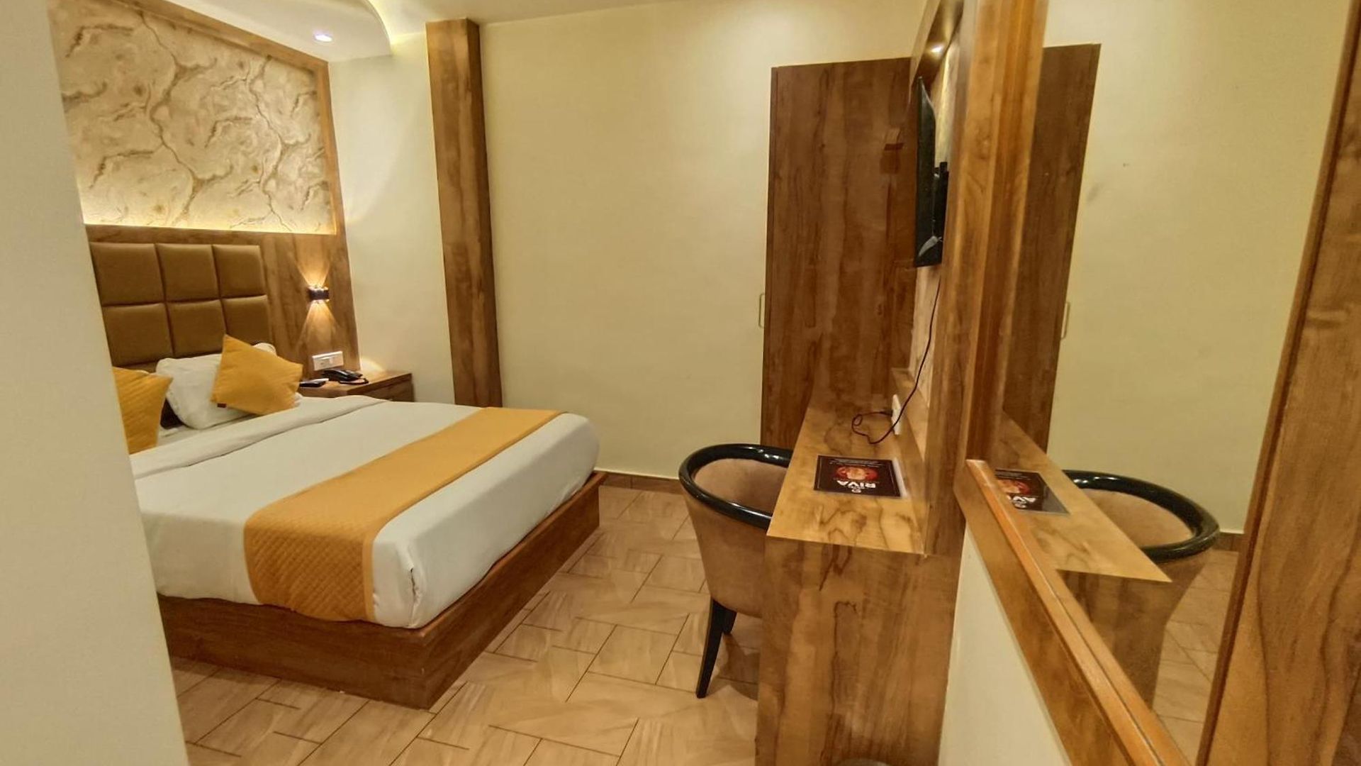 Hotel Riva International Goregaon- Near Nesco 3*