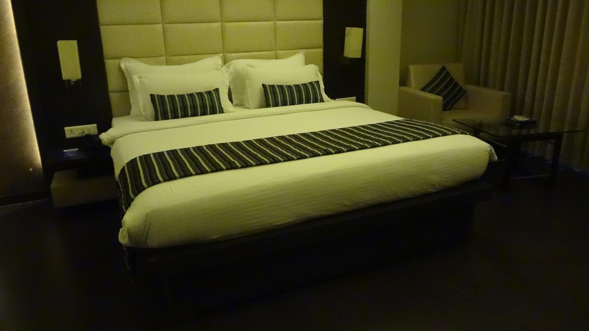 Galaxy Beacon Hotel, Santacruz ,mumbai Hotel