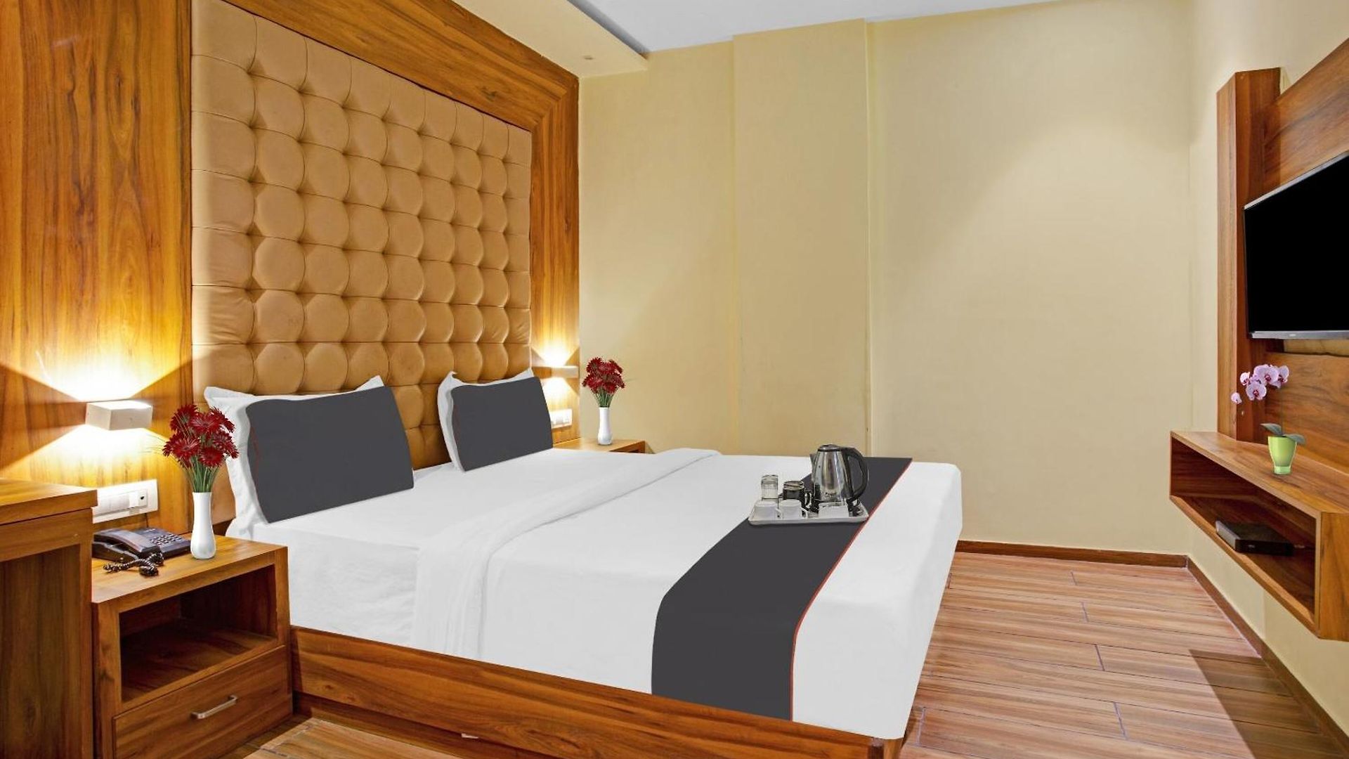 Hotel Capital O Art Mumbai